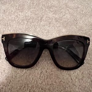 Tom Ford FT 0685 Julie 52P